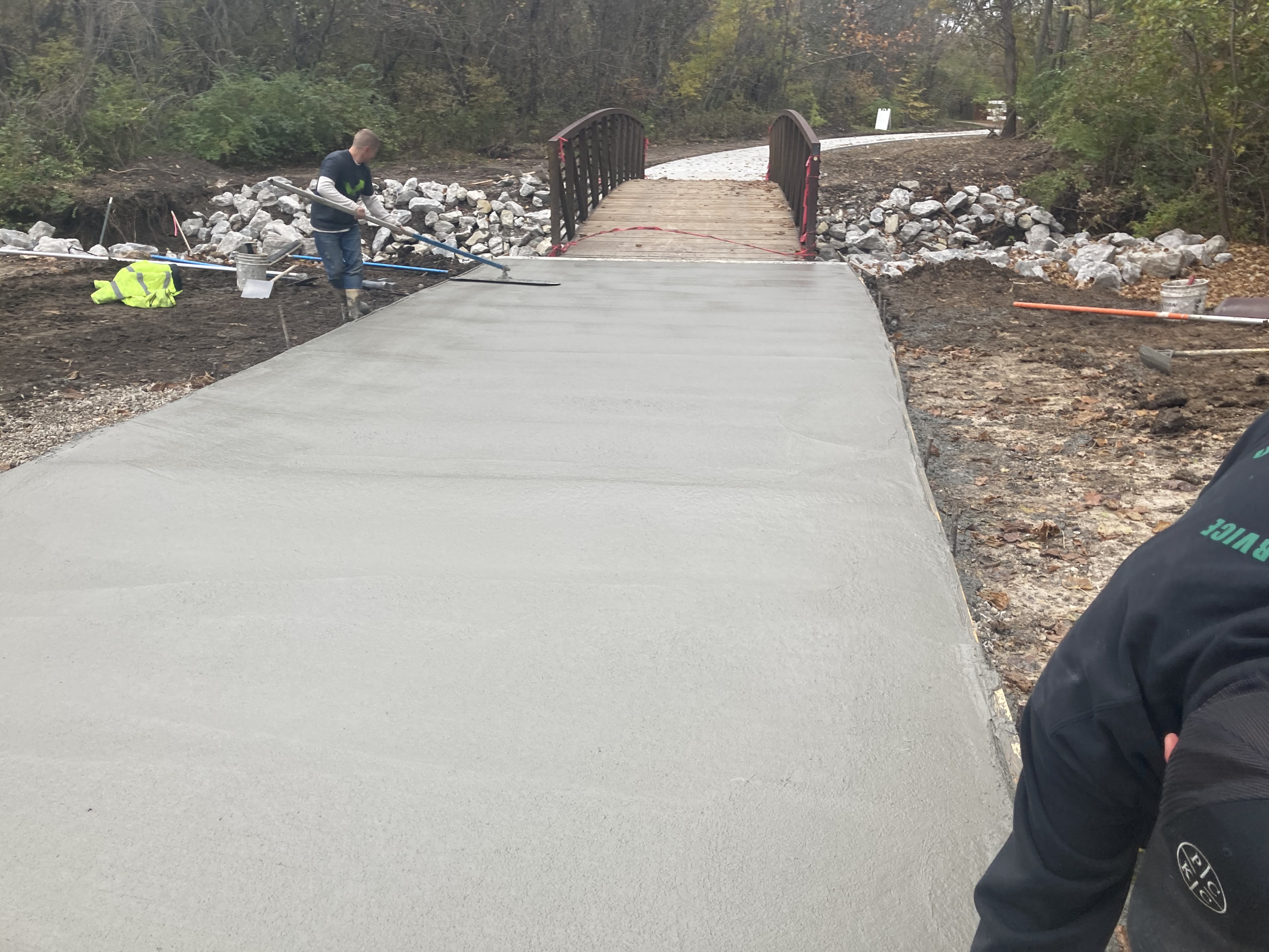 Poured concrete driveway layout expansion